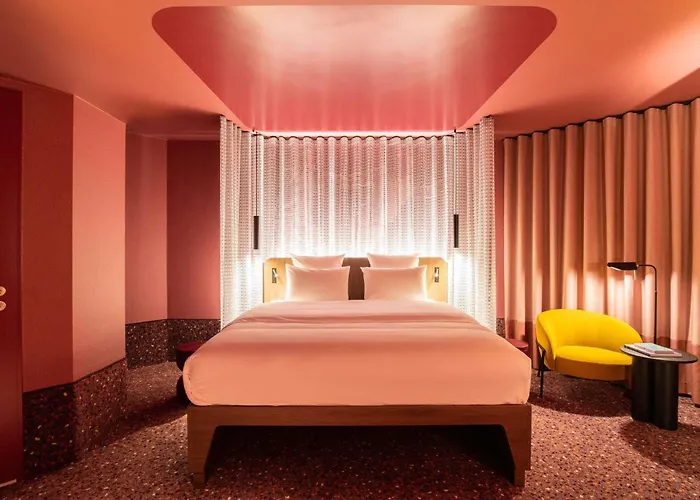 Tribe Hotel 4*