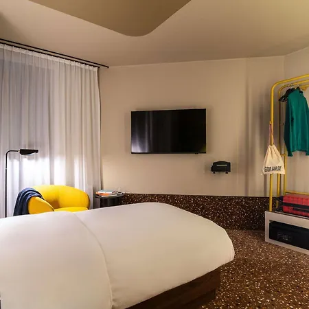 Hotel Tribe Dusseldorf