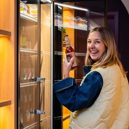 Szálloda Tribe Düsseldorf