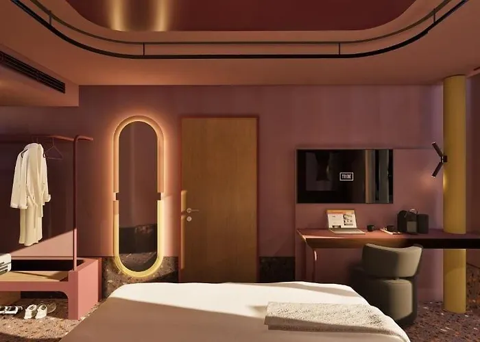 Hotel Tribe 4*