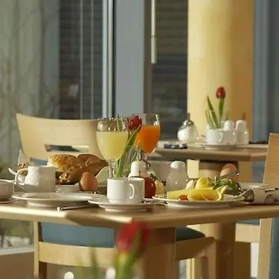 Hotel Intercityhotel 4*