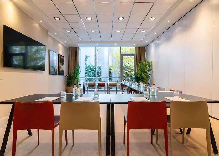 Szálloda Tribe Düsseldorf